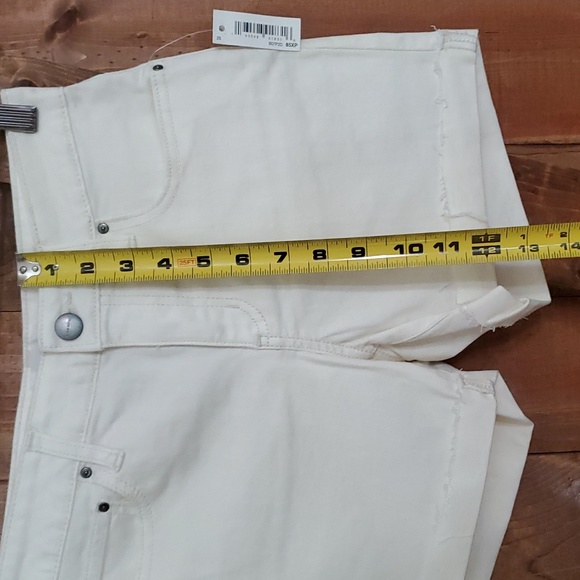 New Daily Ritual Shorts - Picture 4 of 6